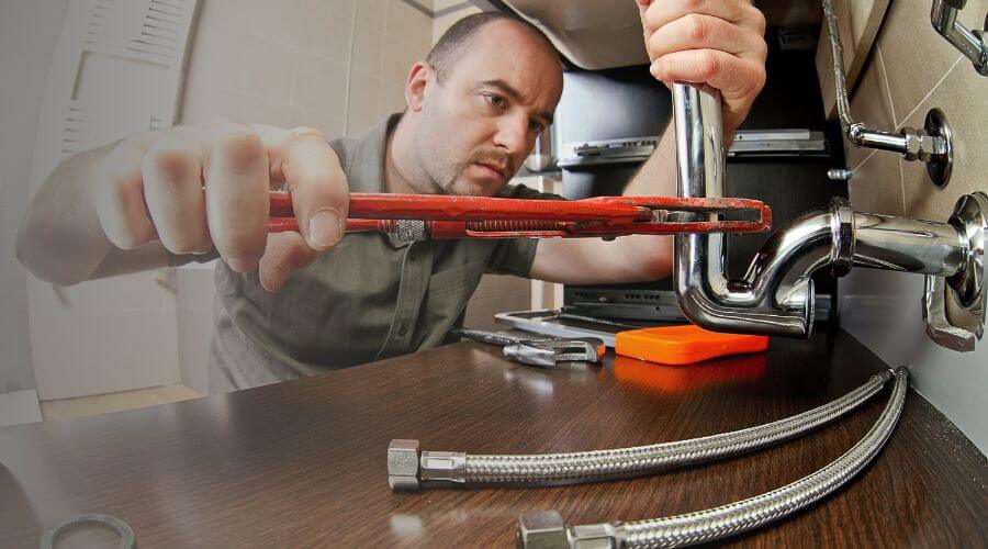Expert burst pipe repair services in Warsaw, MO